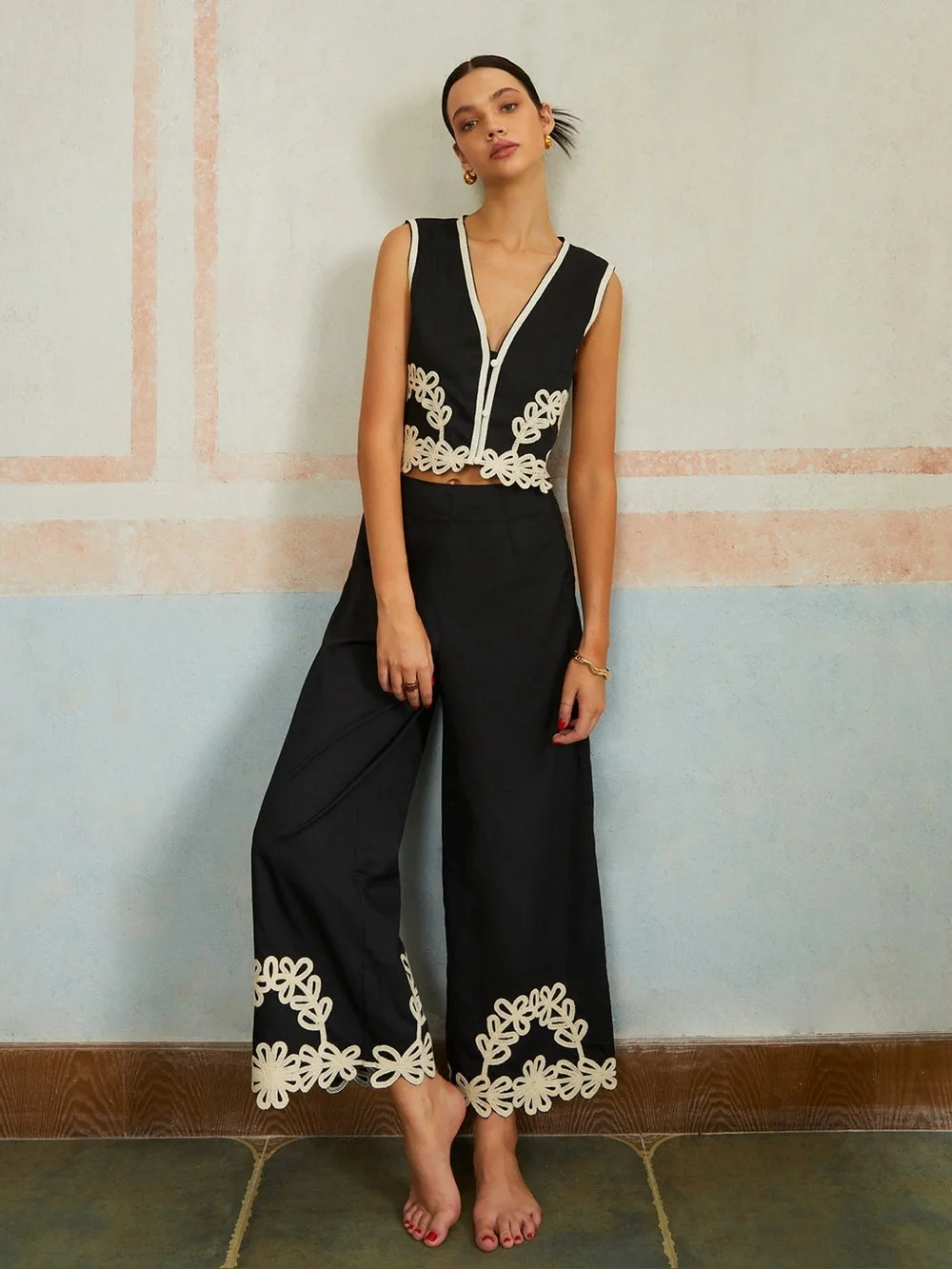 Commense Casual Embroidery Sleeveless Zipper Pants Set size Medium. New with tag - Picture 3 of 5